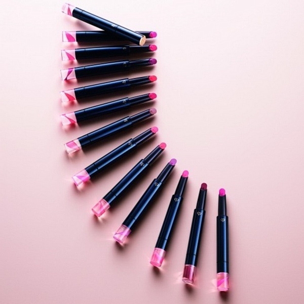 Новые губные помады Cle de Peau Refined Lip Luminizer Lipstick 2019: первая информация
